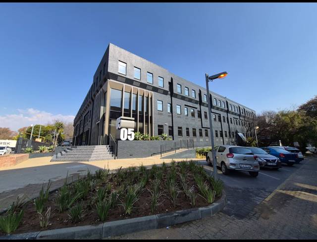 646M² OFFICE TO LET IN ROSEBANK